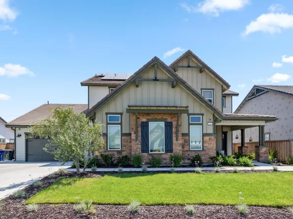 1765 N Renn Ave, Clovis, CA 93619