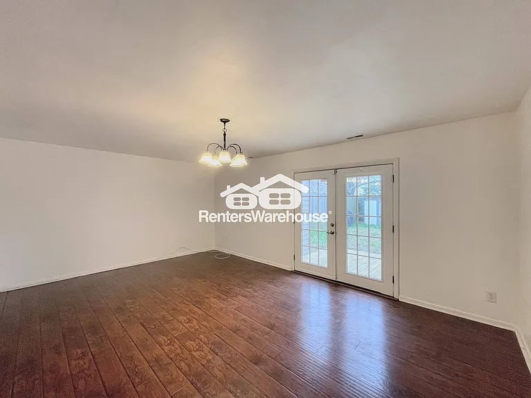 5629 Banbury Ct — Photo 10