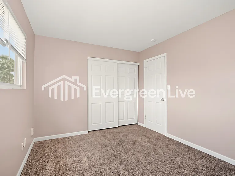3685 Shoreline Dr — Photo 8