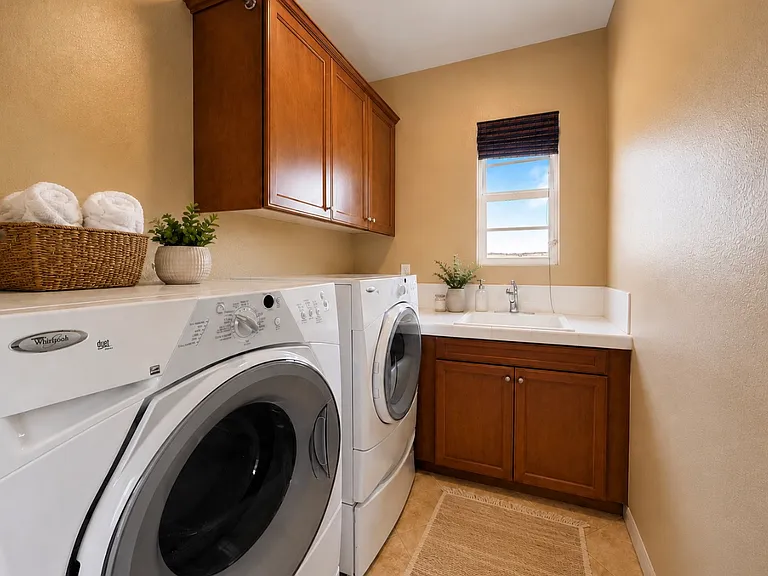 8404 Katherine Claire Ln — Photo 14