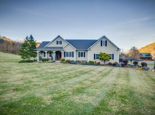 120 Hidden Pines Dr, Kingsport, TN 37664