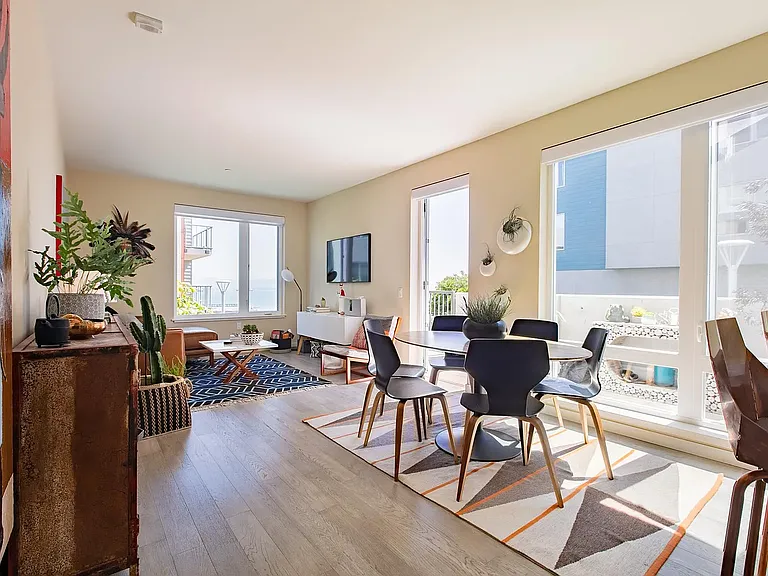 10 Innes Ct #106 — Photo 3
