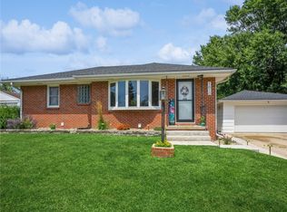 1610 W 4th Ave, Indianola, IA 50125