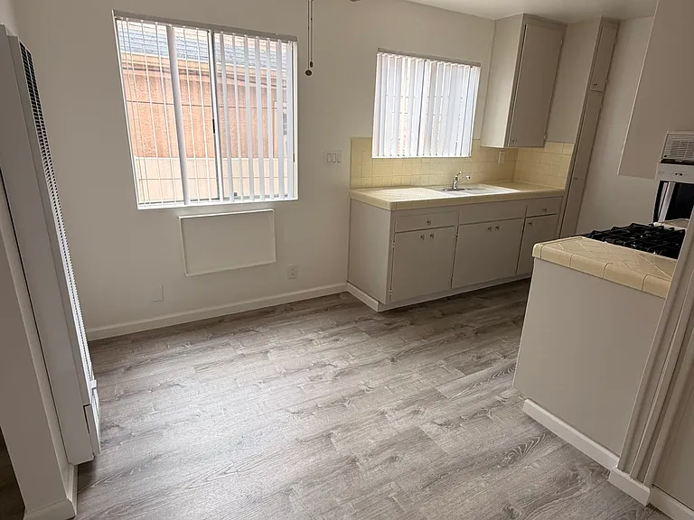 4443 Campus Ave #3 — Photo 14