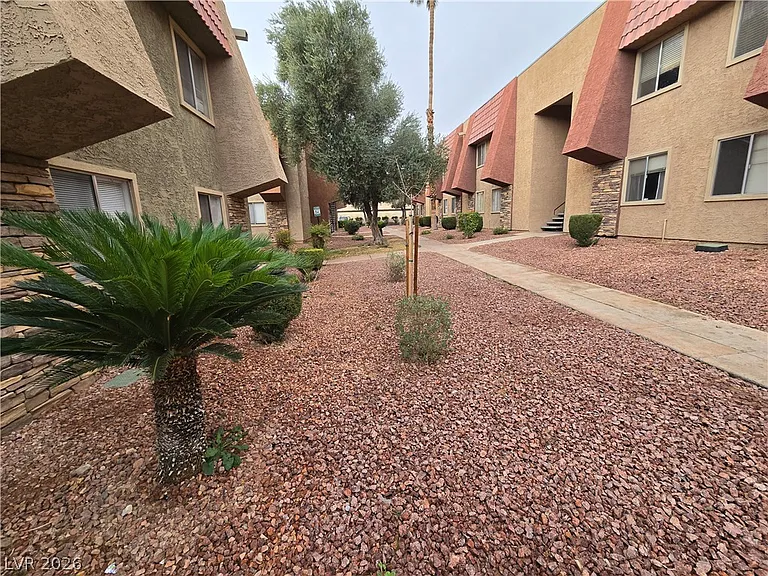 5368 River Glen Dr #345 — Photo 7