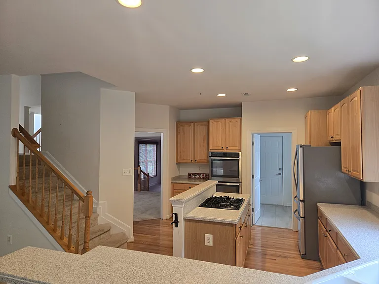 10225 Everley Ter — Photo 17