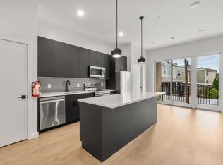 952 Broadway #201, Bayonne, NJ 07002