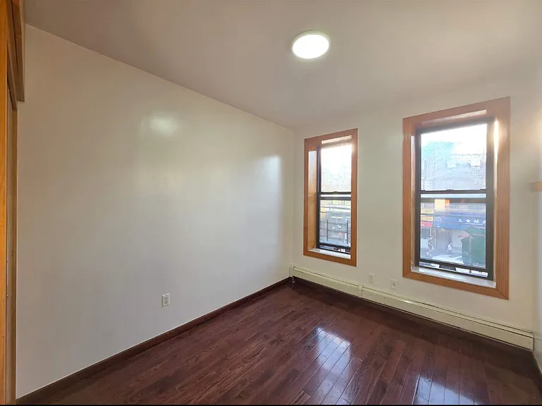 5505 8th Ave #2 — Photo 5