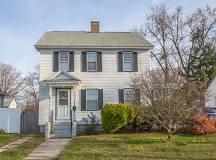 247 Osborne Ter, Springfield, MA 01104
