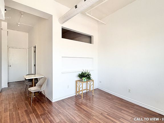 3rd image of 75 Kensington Ave #302