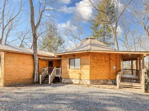 586 Newport Rd, Blue Ridge, GA 30513