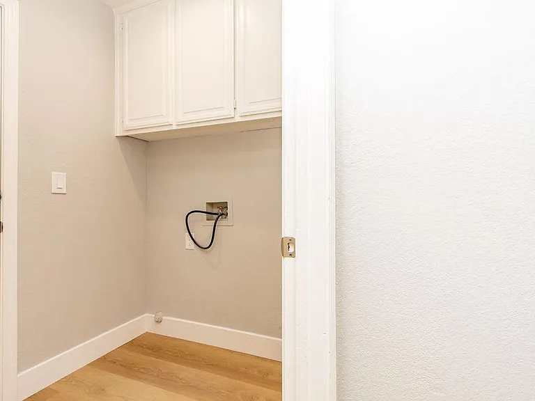 757 Waddell Way — Photo 9