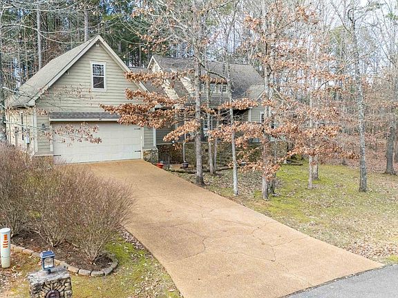 3rd image of 40 Carefree Ln