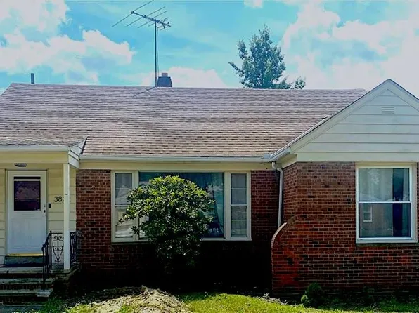3832 Eastway Rd, South Euclid, OH 44118
