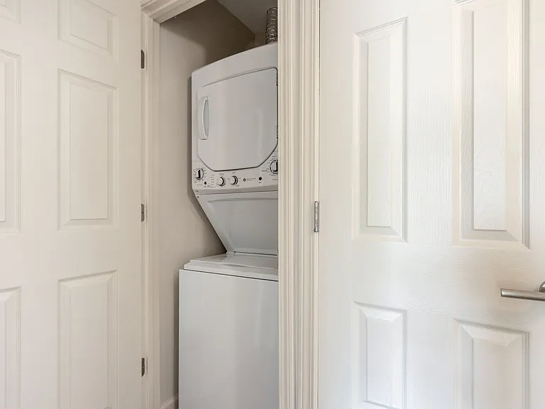 Acadia Park Apartments — Photo 36