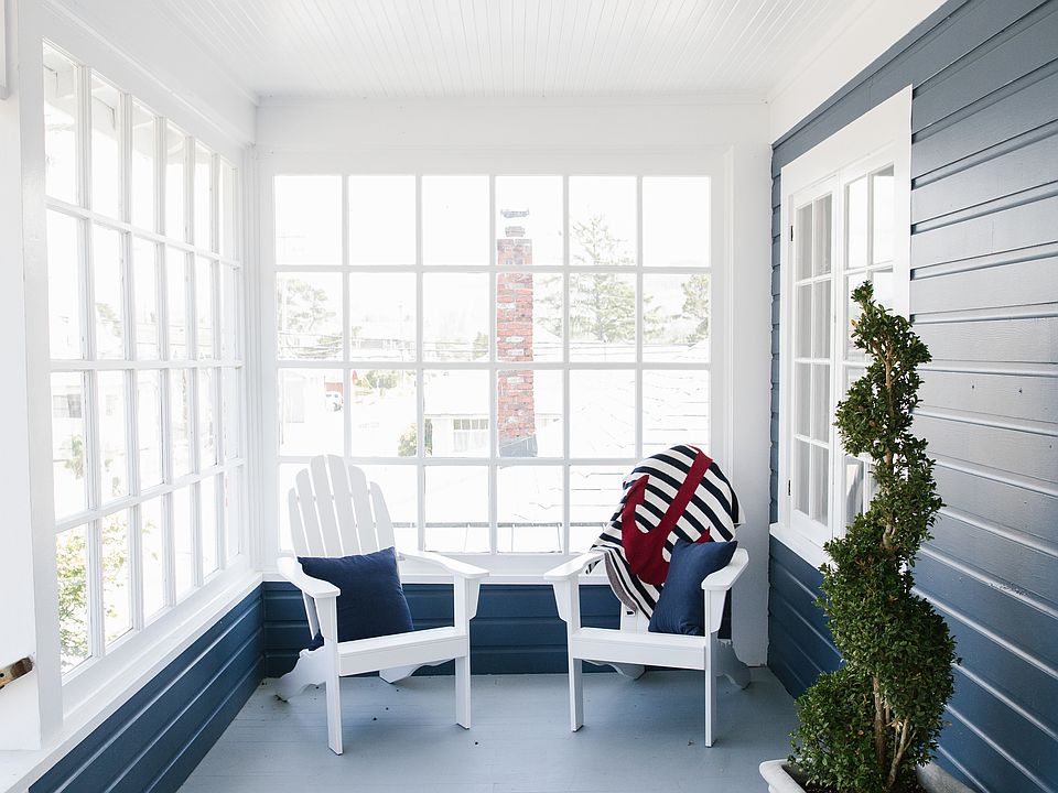 237 9th Ave, Seaside, OR 97138 | Zillow