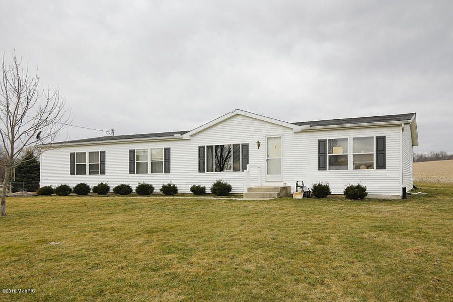 1st image of 15650 Mason Street