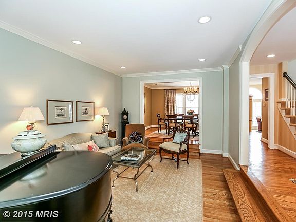 4th image of 2306 Henslowe Dr