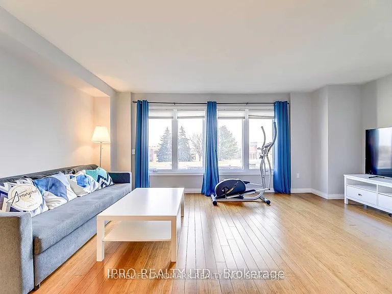 1109 Lindsay Dr — Photo 14