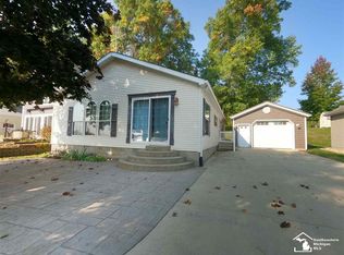12128 Maple St, Montgomery, MI 49255