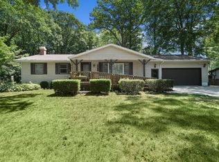 19136 Glendale Cir, Spring Lake, MI 49456