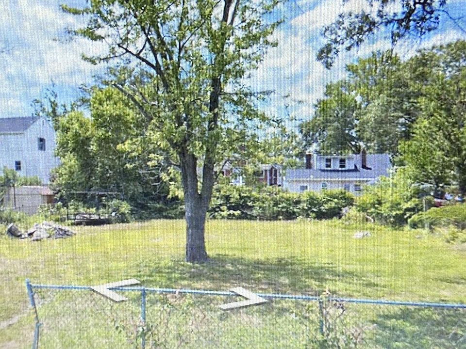 1st image of 82 Shore Blvd