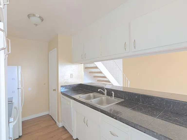 6435 Greenback Ln — Photo 4