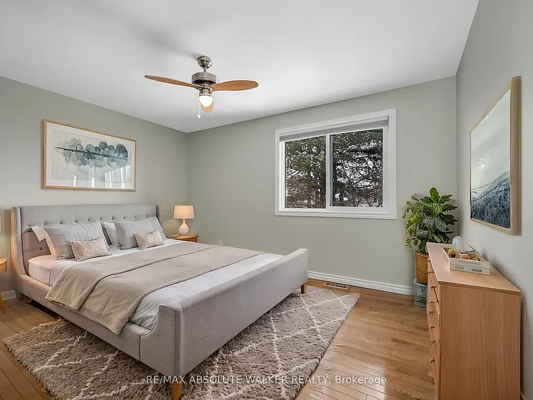 1849 Montereau Ave — Photo 29