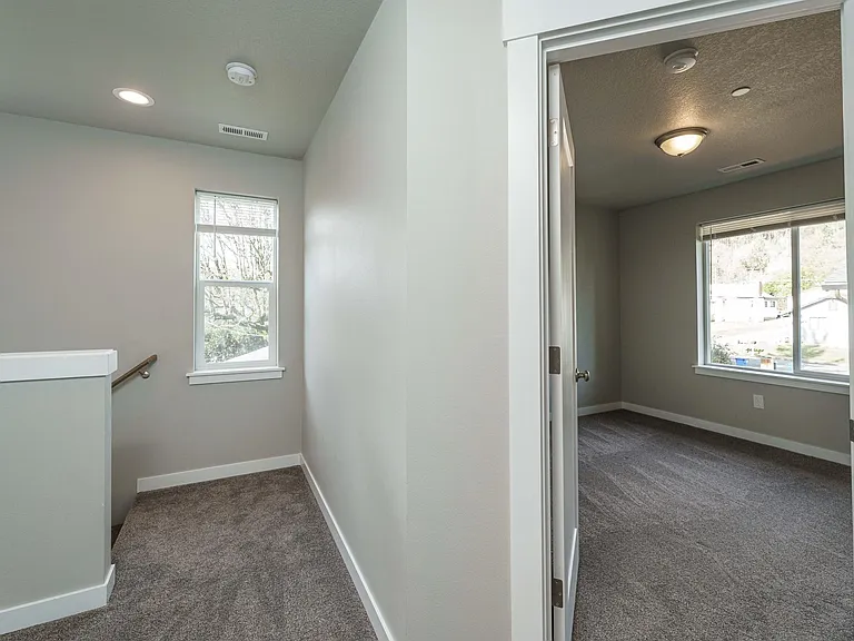 804 NW 7th Ave — Photo 32