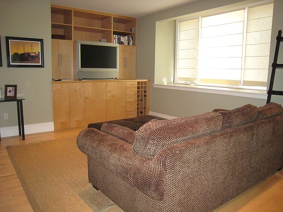 3rd image of 130 Pixley St