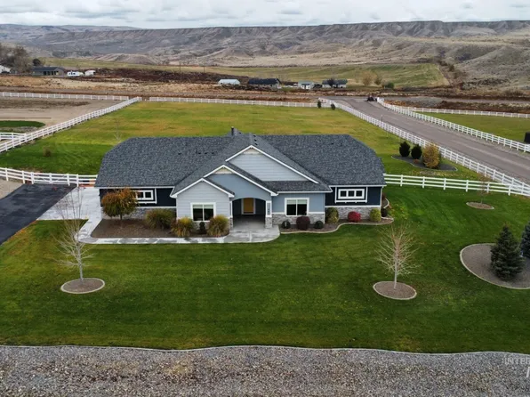 141 Twilight Trl, Marsing, ID 83639