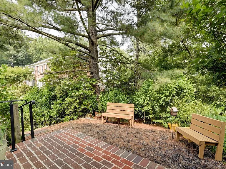 6341 Buffie Ct — Photo 2