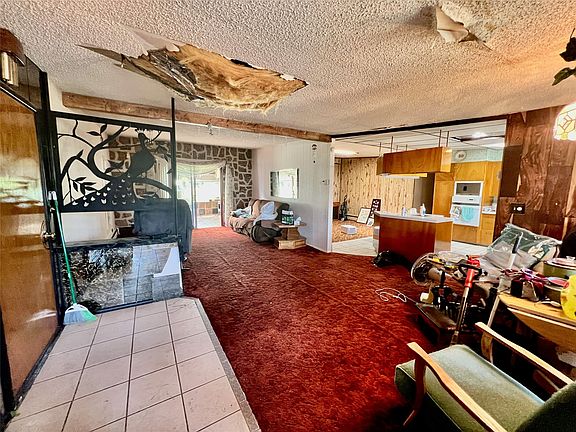 2nd image of 414 21st St NE