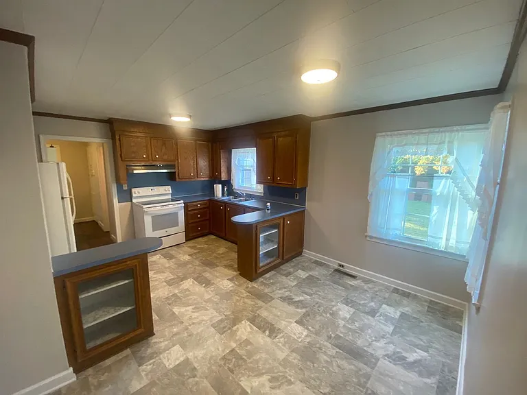 406 Winecoff School Rd — Photo 10