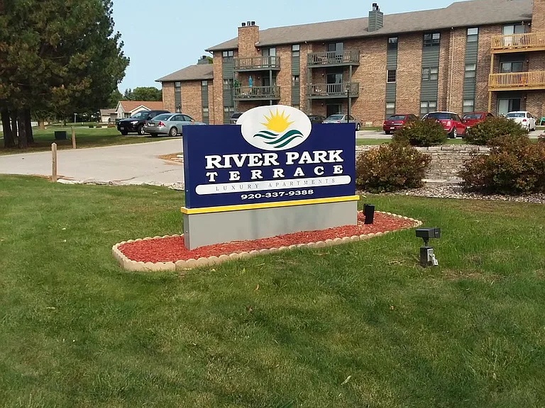 River Park Terrace — Photo 22