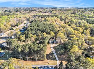 681 County Line Auburn Rd, Winder, GA 30680