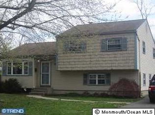 6 Copperfield Dr, Hamilton, NJ 08610