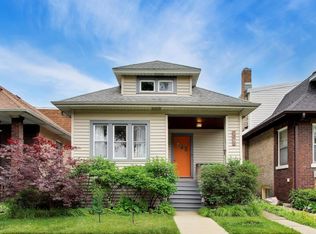 3315 W Hutchinson St, Chicago, IL 60618