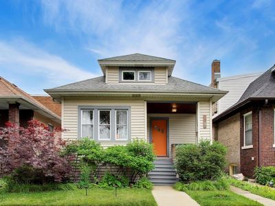 3315 W Hutchinson St, Chicago, IL, 60618