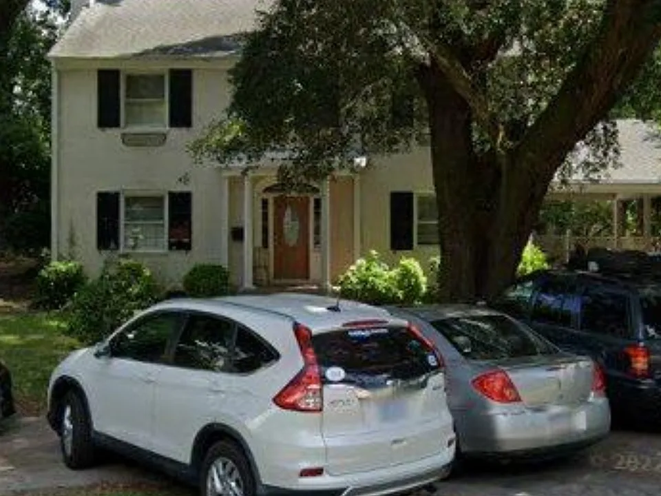603 S Elm St