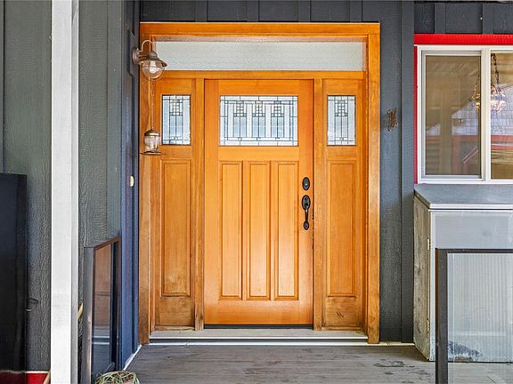 4th image of 426 Davis Rd