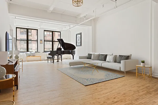 Sold by Compass | media 1