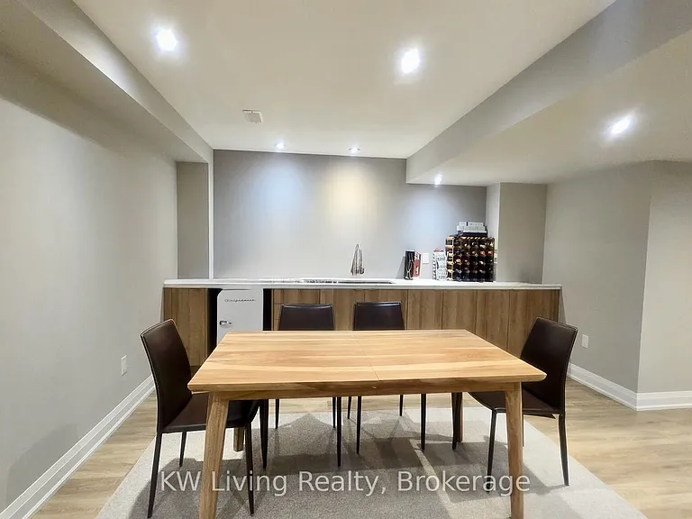33 Valleo St — Photo 19