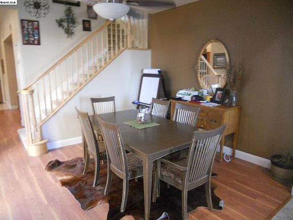 5th image of 2281 Cambridge Dr