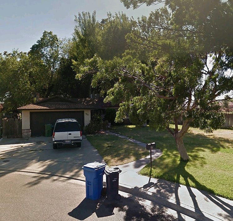 1st image of 405 Elmwood Ct