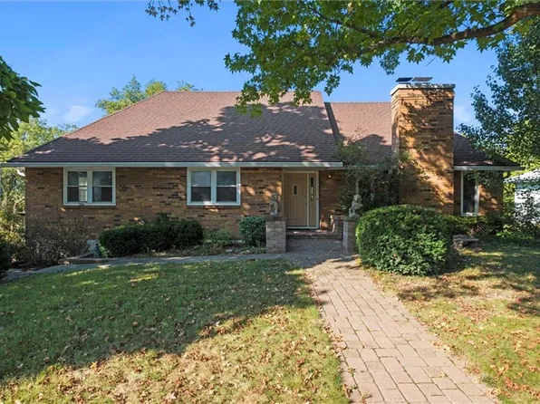 10930 N Miller Ln, Kansas City, KS 66109