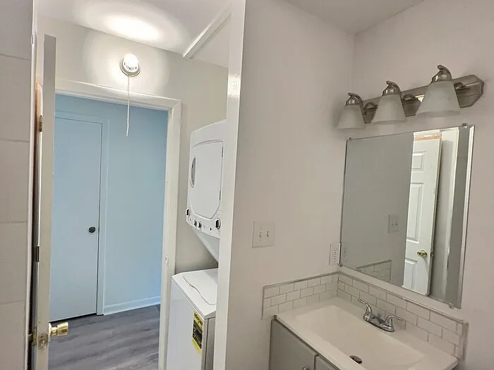 3081 Huntleigh Dr — Photo 10