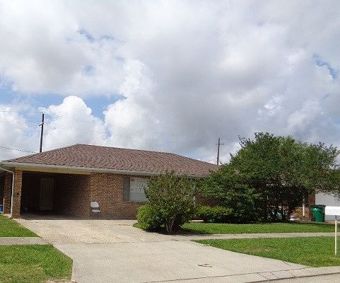 2nd image of 1526 Bernice St