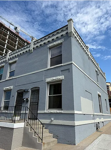 139 E 8th Ave Photo 1