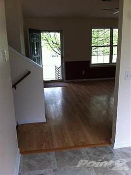3rd image of 1201 Meadow Glen Dr